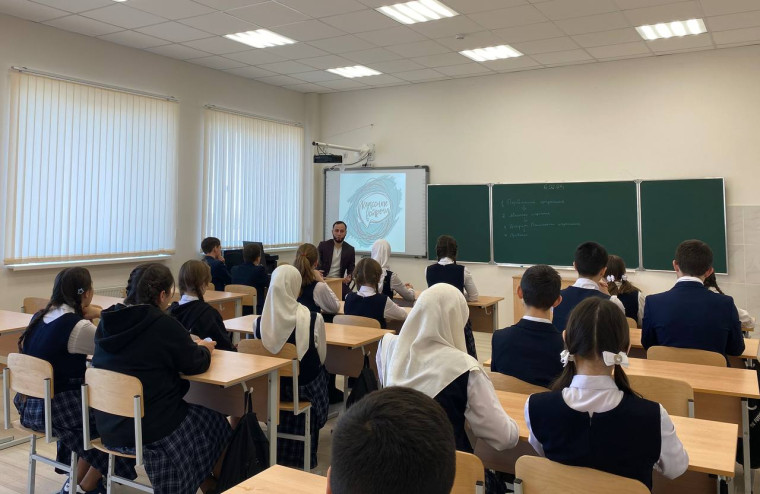 Вот как прошла Классная встреча (https://vk.com/klassnye_vstrechi) в стенах нашей школы ! .